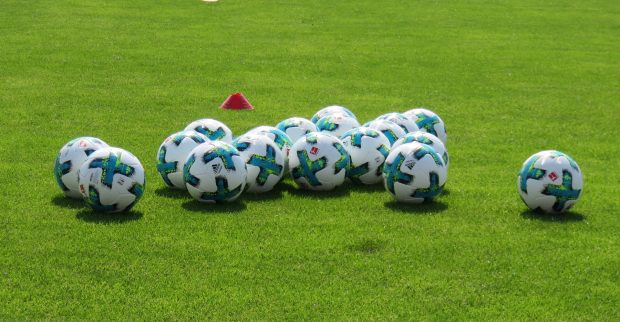 Contrata un servicio de autobuses para los traslados de tu equipo